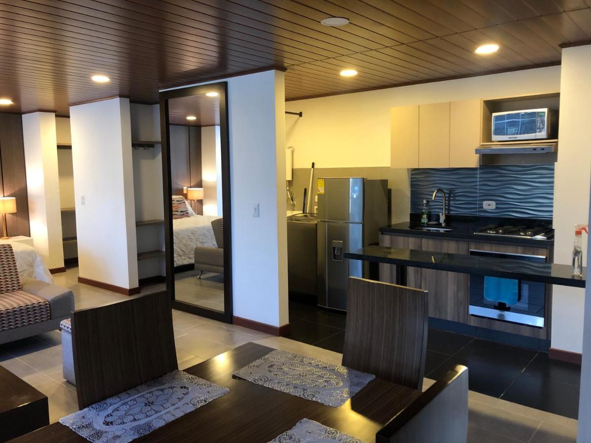 Apartamentos Edificio San Miguel โบโกตา ภายนอก รูปภาพ